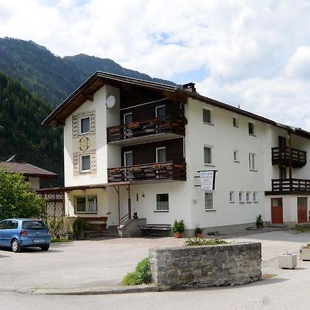 Hotel Haus Gamsblick Umhausen Exterior foto