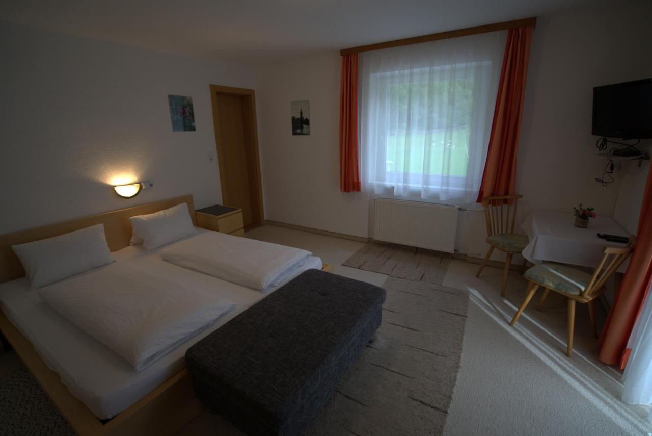 Hotel Haus Gamsblick Umhausen Exterior foto